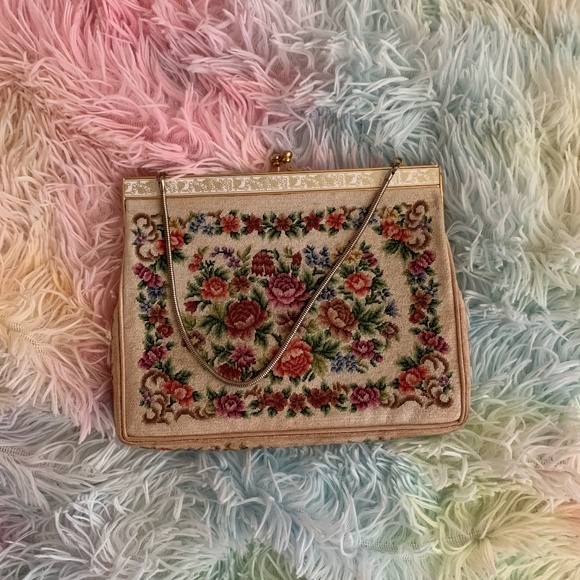 Vintage Carpet Purse - Picture 3 of 3